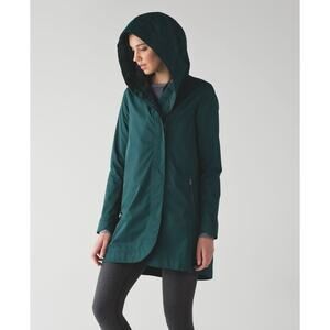 Lululemon Savasana Waterproof Rain Jacket Coat Size 12